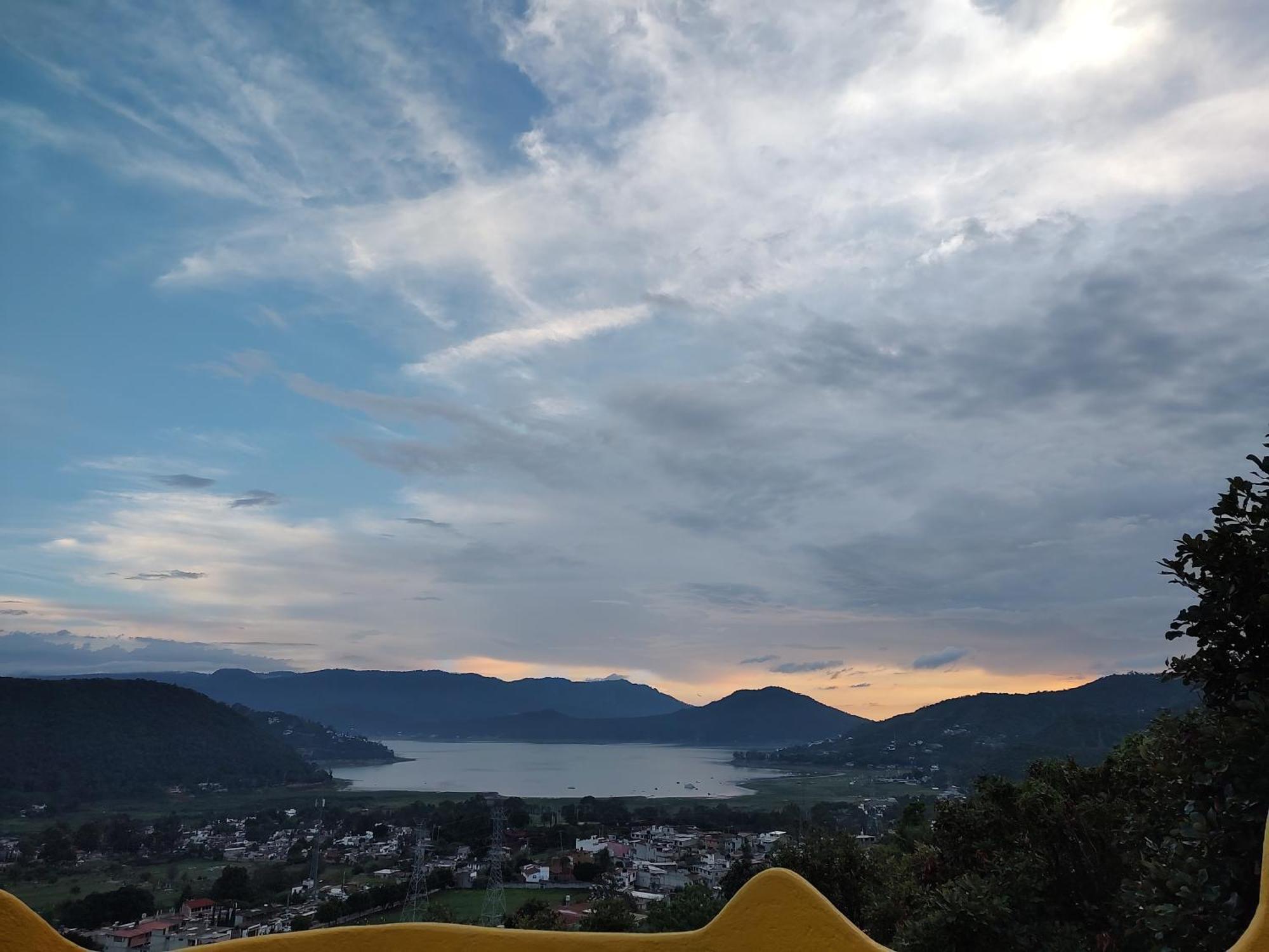 El Encinal De Las Flores Valle de Bravo Exterior photo